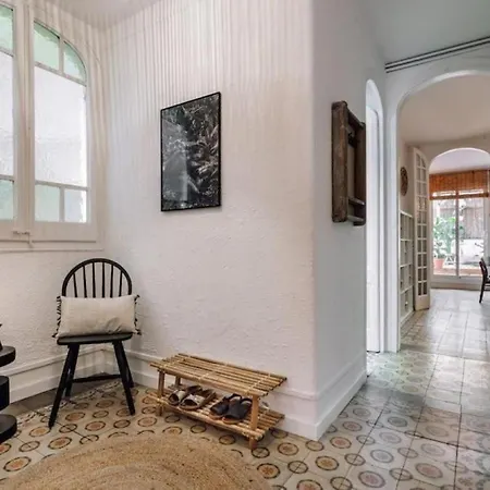 Mwitu - 2 Bedroom And Balcony In Poblenou Barcelona
